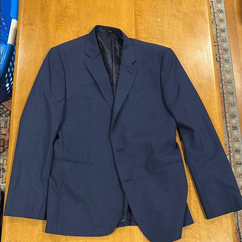 J. Ferrar Slim Navy Blue Blazer Jacket Medium, worn once, great condition